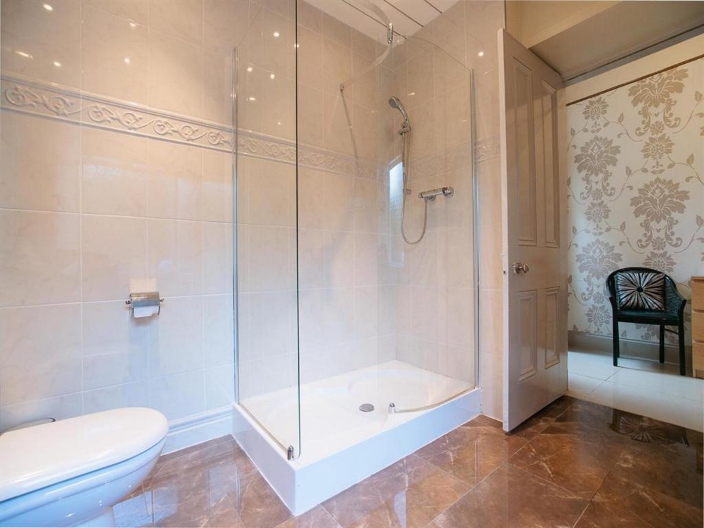 Busby Apartments Glasgow Pokoj fotografie